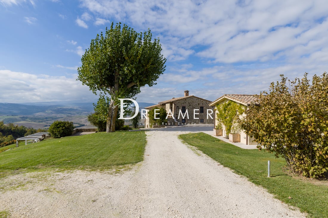 Luxury Country House <br>in Val D’Orcia