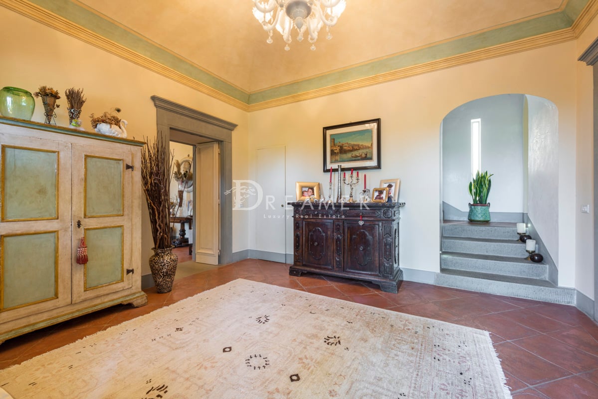 Prestigious Villa<br> in Impruneta