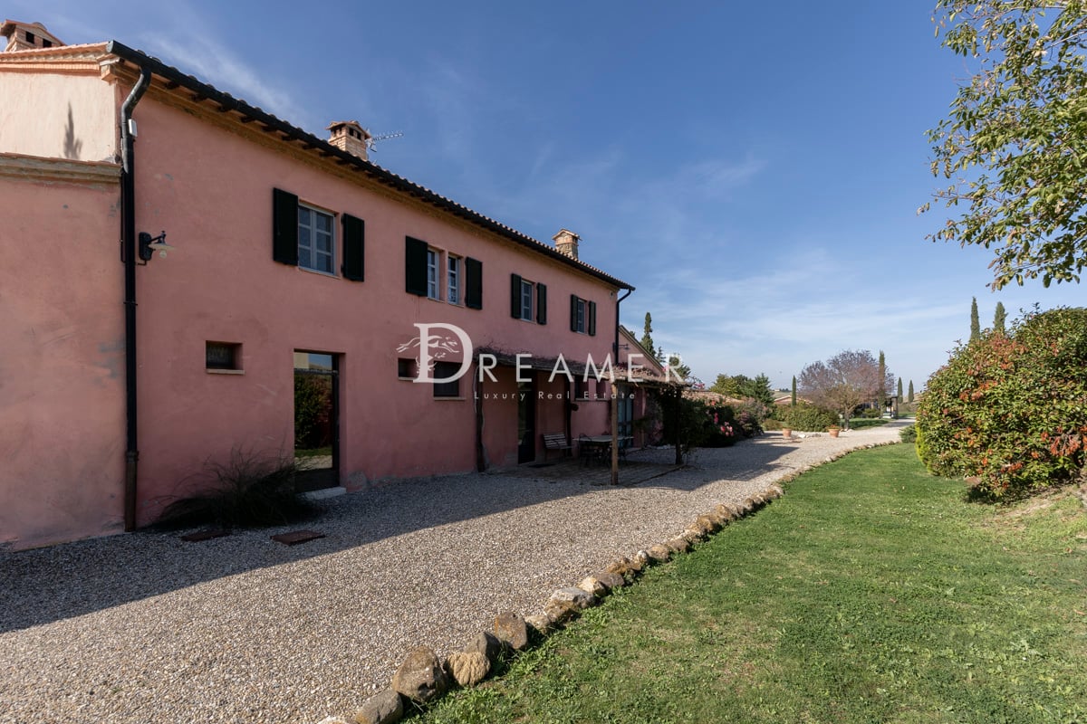 6997 Elegante Villa Toscana con Piscina sulle Colline della Val d'Orcia (4)