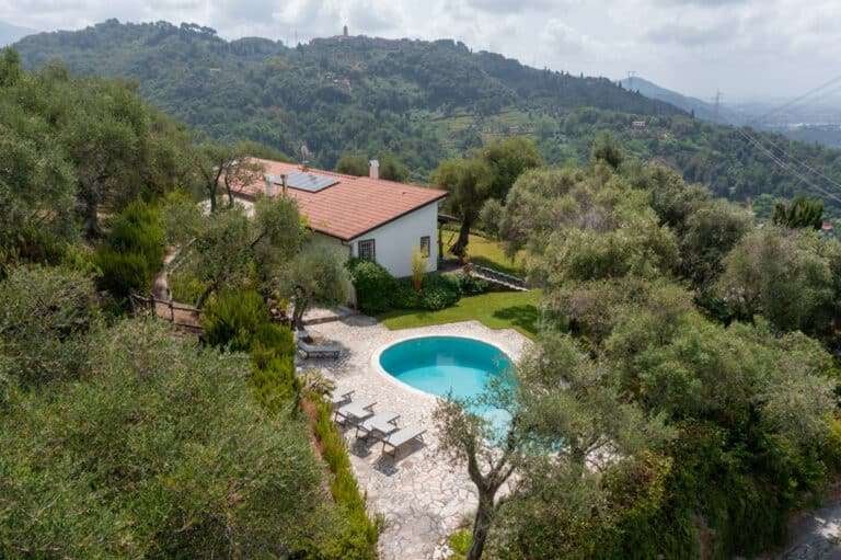 Villa-with-pool-for-sale-Pietrasanta-7110